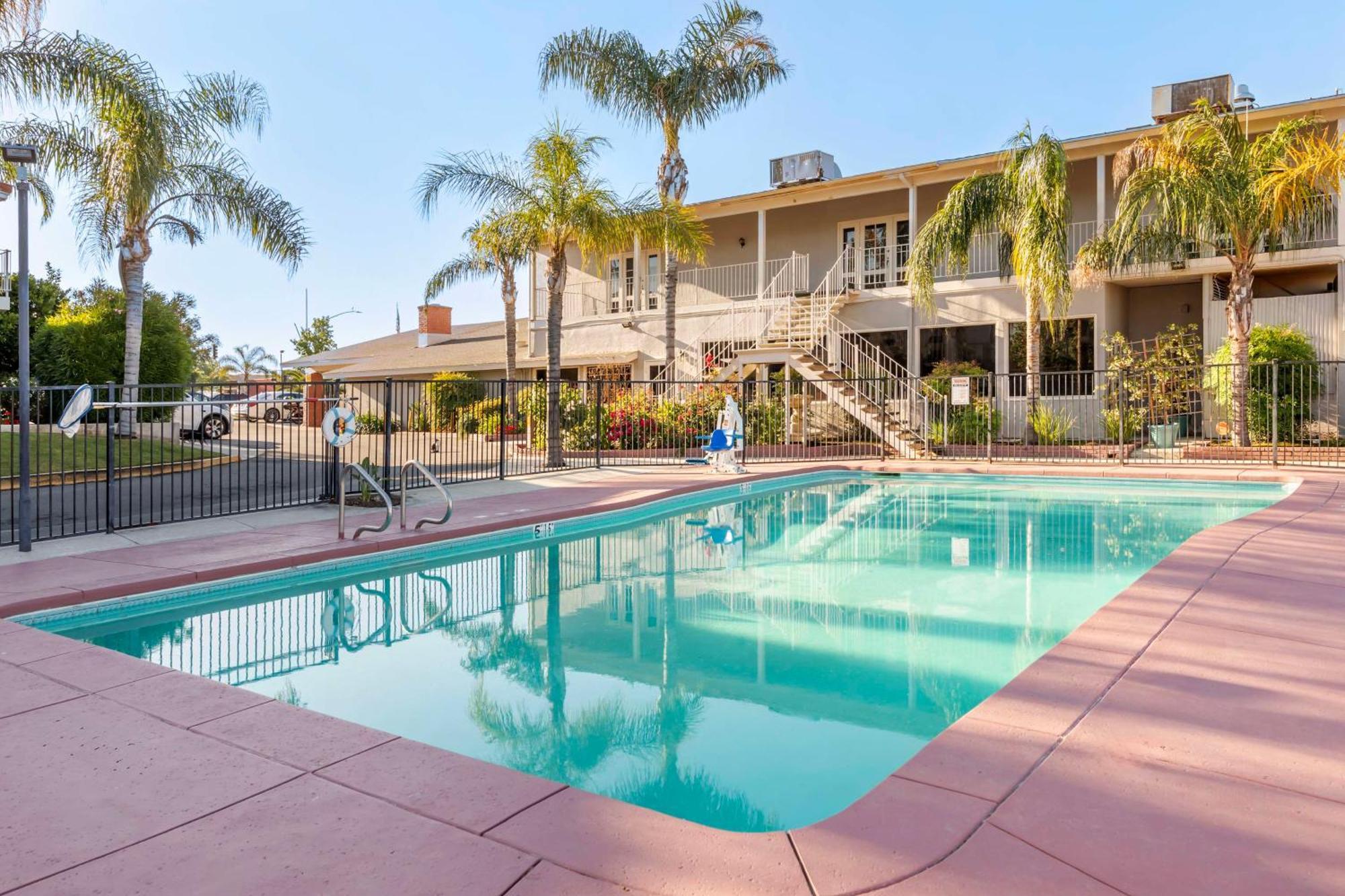 בייקרספילד Best Western Plus Hill House מראה חיצוני תמונה